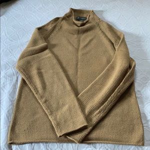 Fall 2001 Tan Cableknit Banana Republic Sweater
